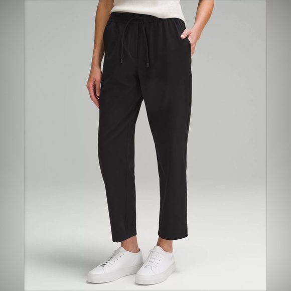 Lululemon Black High‎ Rise 7/8 joggers - Picture 1 of 9
